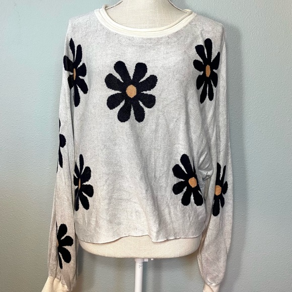 Ekouaer Sweaters - Soft gray and black loungewear top/sweater with full sleeves, Ekouaer size XXL